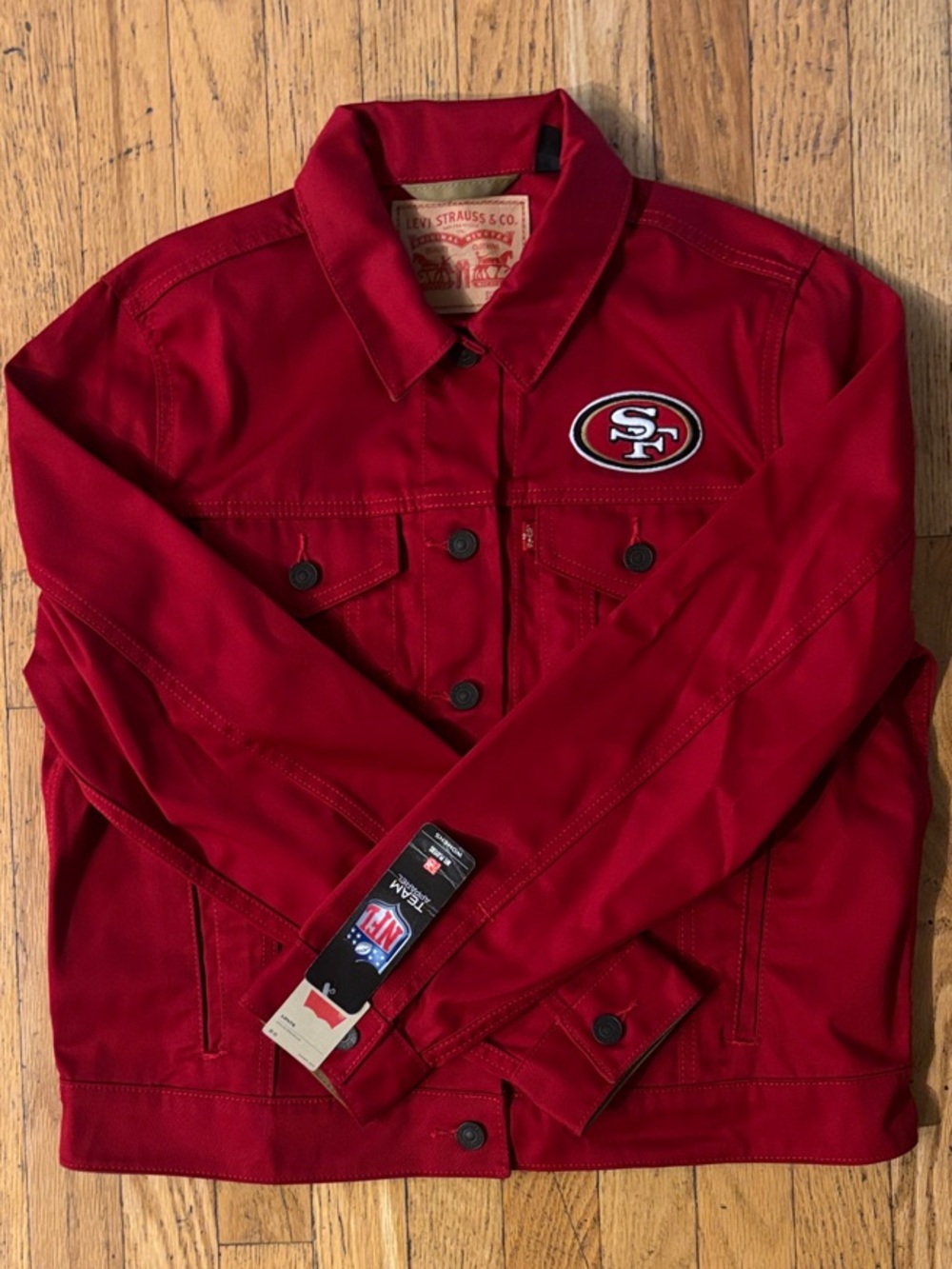 Levi's x NFL San Francisco 49ers NWT Women’s Red Twill Trucker Jacket - X Large